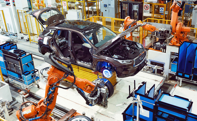 東風英菲尼迪 以“奮進之年”為號角，多維戰(zhàn)略布局釋放潛能，驅(qū)動未來汽車銷售新篇章